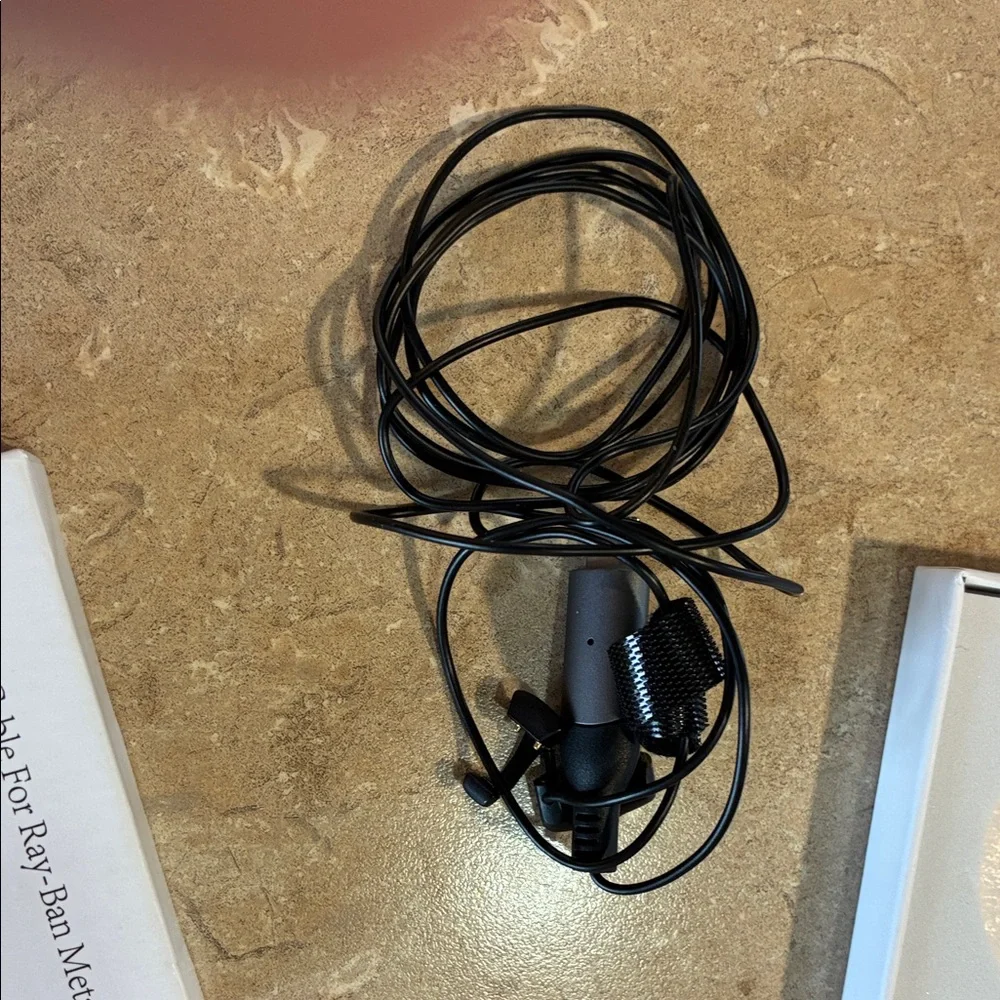 Ray-Ban Meta 2 Charging Cable - White